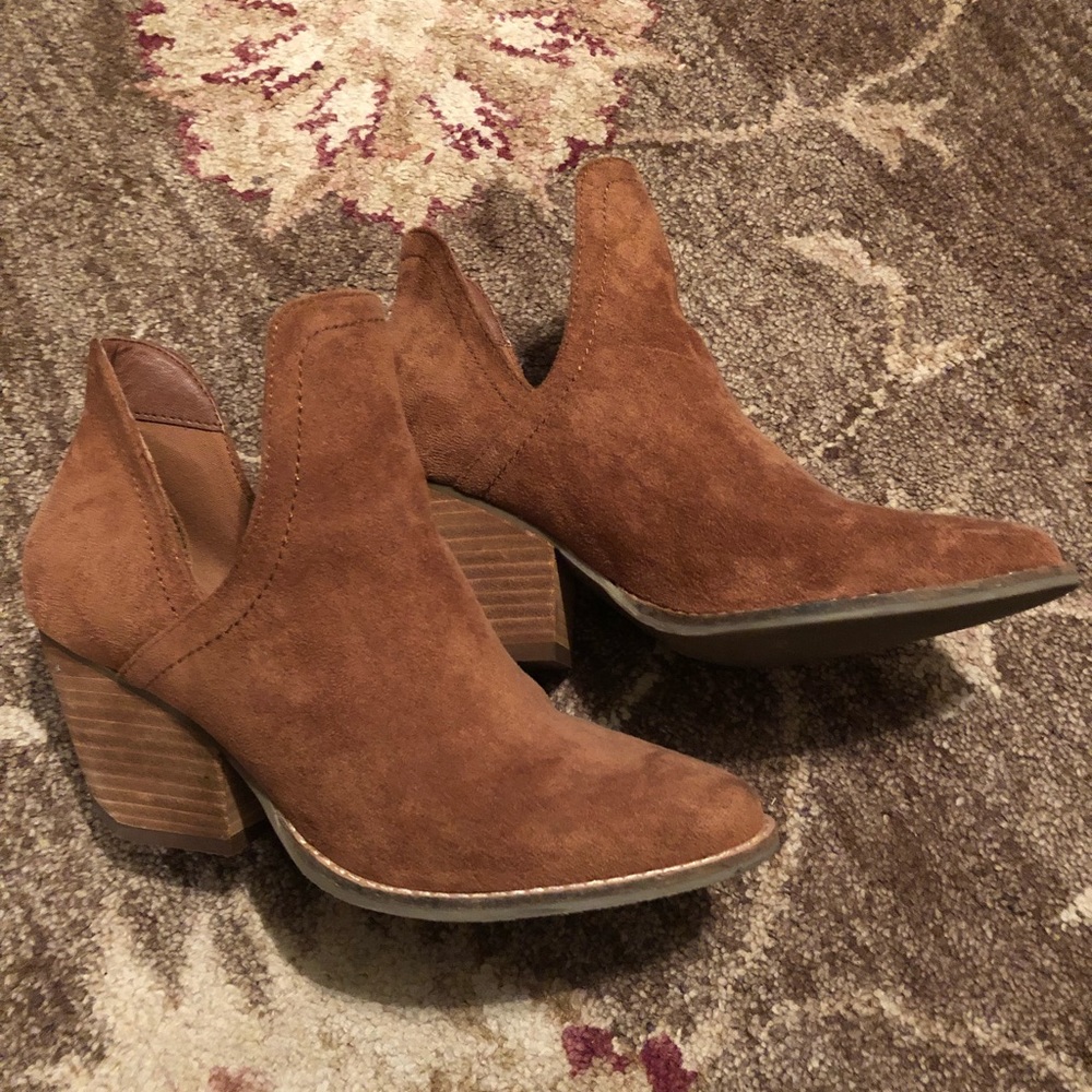 Women’s boots